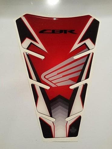 HONDA CBR - tank pad - 659 📌 Opis: Samolepljivi protektor za