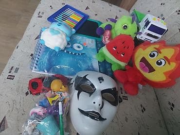 plisani kompleti za zene: Prodajem paket raznih stvari za decu: plisane igracke 🧸 autic 🚗 tabla — 4
