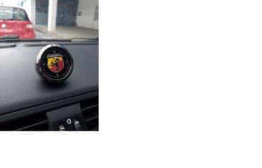 sipeta cacak gume: Sat za automobil - ABARTH Sat sa logom ABARTH-a. Izuzetno lep detalj — 8