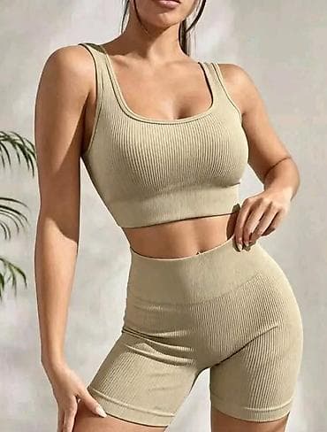tifani kombinezoni: Ženski dvodelni komplet crop top majica i biciklističke šorc. - Kroj — 5