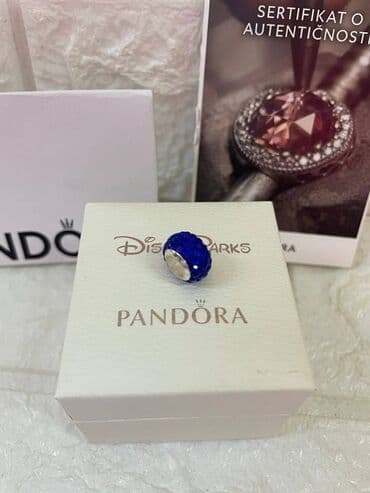 naocare u obliku srca: Pandora — 10