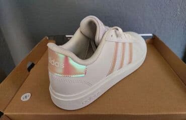 Ženska obuća: Adidas, 36, bоја - Bela — 3