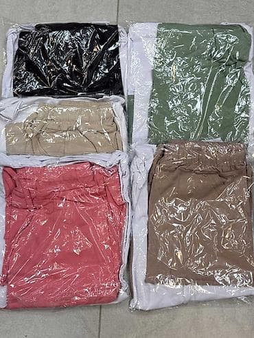 Kompleti: ✅Dvodelni ženski komplet – majica i suknja
✅2000 di — 6