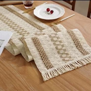 kutije za drva: Bež-beli boho stolnjak (staza za sto) sa teksturom i resama — 2