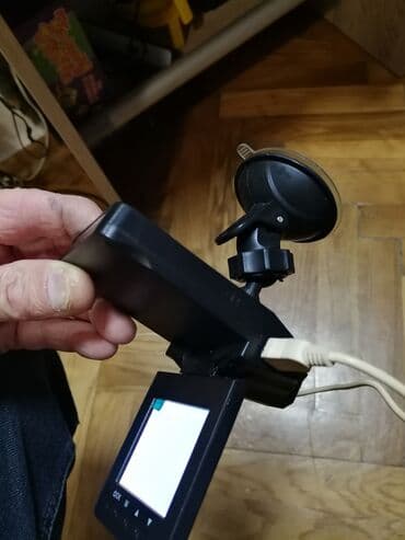 oprema za klime beograd: Auto kamera lepi se na šoferku na vakum. Ispravna. Nešto malo — 6