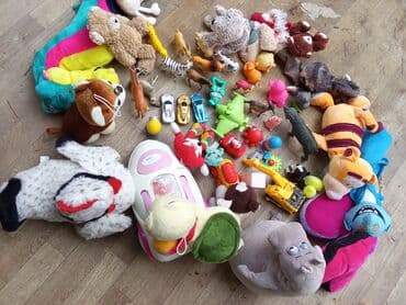 pištolj za decu: Veliki miks dečjih igračaka – plišane, plastične i figure životinja — 4