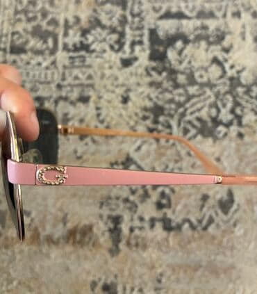 Women's Clothing: Original žense naočare (Guess, Ray Ban) U dobrom stanju, cena po — 8