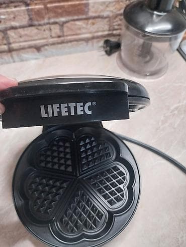 delimano aparati: Aparat za galete-bakin kolac je u odlicnom stanju sa sitnim tragovima — 7