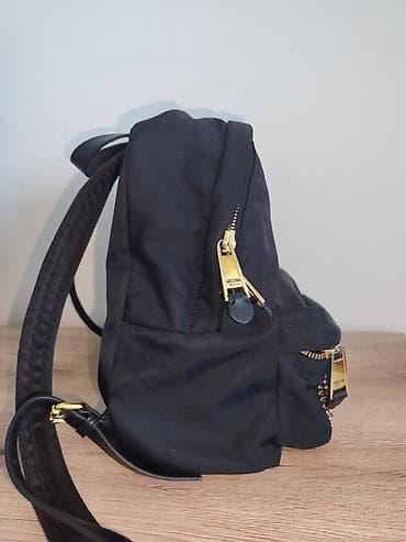 new yorker ranac: Moschino mini ranac – crni, sa ukrasnim nitnama - Model: mini ranac — 3