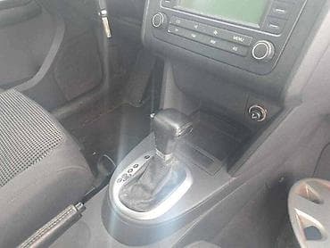 Vozila: RADIO ZA VOLKSWAGEN TOURAN | Radio za VW Touran (0), 2.0 TDI, DSG — 1