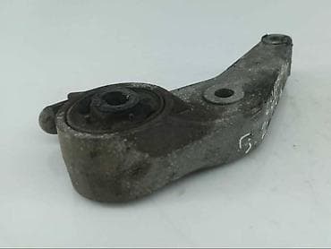 aluminijumske remenice: NOSAČ MOTORA ZA OPEL CORSA C OD 2000. DO 2006. GOD. | Polovni — 3