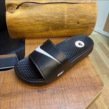 ccc obuca beograd: Slippers, size - 44 — 11