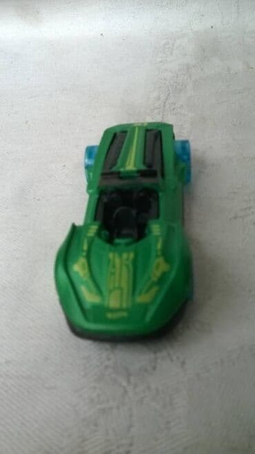 oc sa prevodom: Hot Wheels autic,oko Malaysia — 2