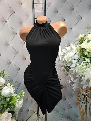 Haljine: Elegantna midi haljina sa rol-kragnom i asimetričnim naborima - — 2