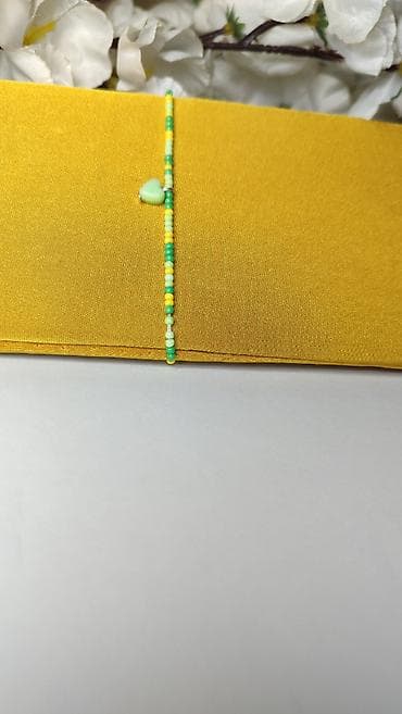 markirani nakit: Narukvica od sitnih perlica – zeleno/žuto/belo - Ručno nizane mini — 2