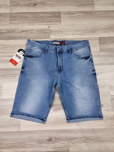 Cena 2490 dinara 
Brojevi 31 32 33 34 36 38 40