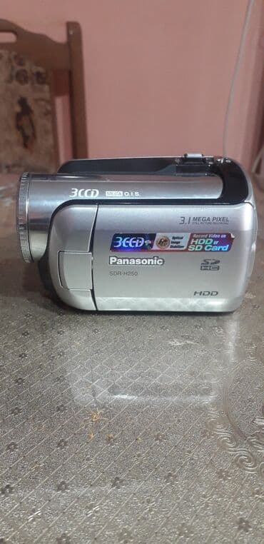 radio leotec: Digitslna kamera panasonik  sdr-h250 kao nova ocuvana lepo radi — 8