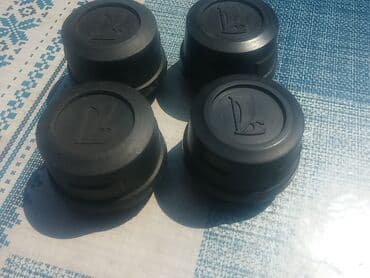 glavcina zadnjeg tocka zastava: Poklopac glavčine za Lada Samara. Novo. Originalno. Cena 300 dinara — 2