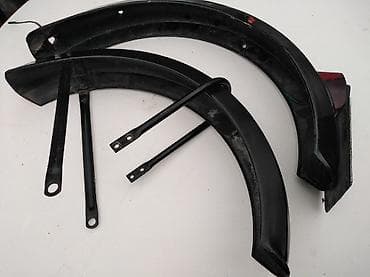 wintera gume m s: Predni zadnji blatobran kao na slici  ispravni 
1000 dinara  — 3