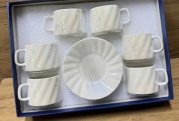 Set šoljica za kafu/čaj – 7 delova u poklon-kutiji - Sastav: 6