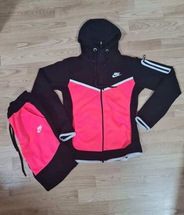 blondy plisane trenerke: Nike, L — 4