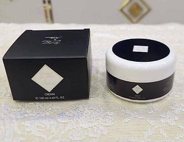 Donji delovi trenerke: Kreme 
pk — 8