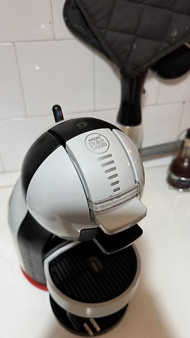 polovni telefoni niš: Nescafé Dolce Gusto aparat za kafu (KRUPS) ISPRAVAN - Kompaktan — 2