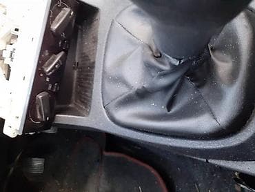 godiste na gumama: KOŽICA MENJAČA ZA MITSUBISHI CARISMA OD 1996. DO 2005. GOD. | kožica — 1