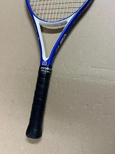 orphan first kill sa prevodim: Wilson teniski reket - Model: Wilson (plavo-bela šema, “W” logo na — 1