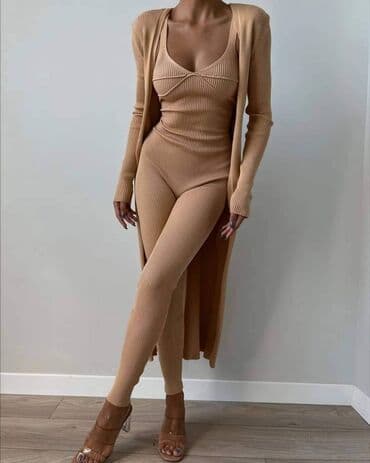 zeleno odelo: 🤎𝐿𝑈𝑋𝑈𝑅𝑌 𝑇𝑊𝑂 𝑃𝐴𝑅𝑇 𝑆𝐸𝑇🤎 𝑉𝑒𝑙𝑖𝑐𝑖𝑛𝑒:𝑈𝑁𝐼(𝑆 𝑀 𝐿 ) 𝐵𝑜𝑗𝑒:Kamel Siva i Zelena — 1