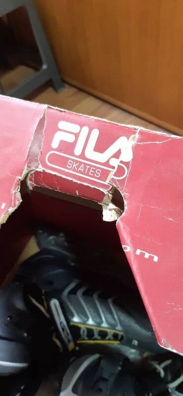delovi za maketu fice: Fila roleri 45,5broj — 4