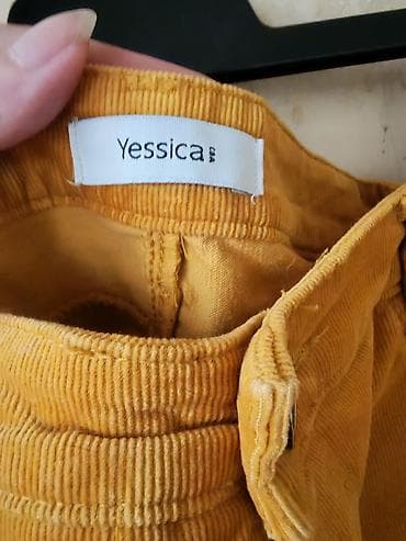 Suknje: Ženska suknja – Yessica - Model: mini/kratka suknja ravnog kroja - — 2