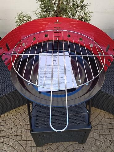 pivski set sto i klupe: Baštenski set + roštilj na ugalj - Dva prostrana naslonska stolca od — 5