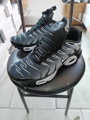 converse run star motion 41: Patike, Nike, veličina - 45 — 1
