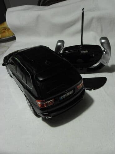 velike lutke za devojcice: Na daljinski džip Rastar BMW X5 - China,17 cm.,u auto 4 baterije aa,u — 3