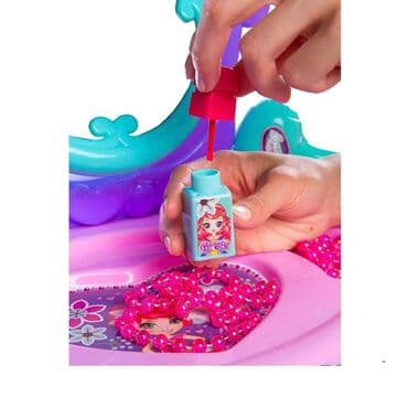 magicni cup dexy co: BEAUTY STUDIO Toaletni sto koji je opremljen priborom kao što su — 3