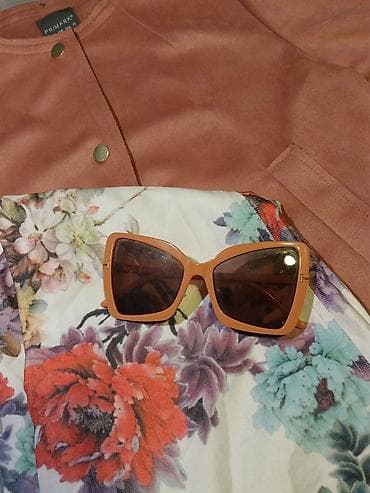 Naocare za sunce u potpuno istoj boli kao Primark jakna od jelenske