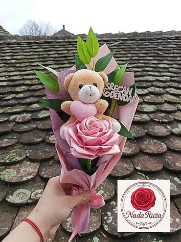 dijamantska ruza: Buket od veštačkih ruža sa dekoracijom – “Nada Ruža” - Raskošni — 5