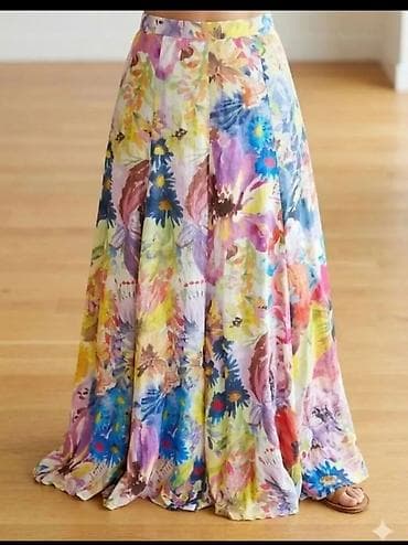 Duga lepršava suknja sa floralnim printom u više boja. - Kroj