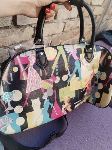 bugatti torba: Torba visina 25,sirina 44 — 6