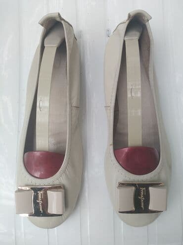 pantalone od vestacke koze: Ballet shoes, 40 — 1