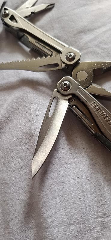 saracki alat: Leatherman Sidekick multifunkcionalni alat (model 831429), proizveden — 3