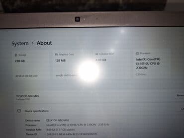 procesor: Intel Core i3, 8 GB OZU, 15.6 " — 7