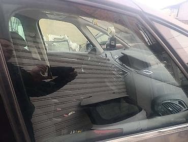 gps lokator za kofer: STAKLO PREDNJA DESNA VRATA ZA CITROEN C4 GRAND PICASSO, C4 PICASSO OD — 1
