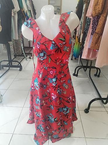 crop top c: 06. Haljina M vel. 1200 dinara M — 1
