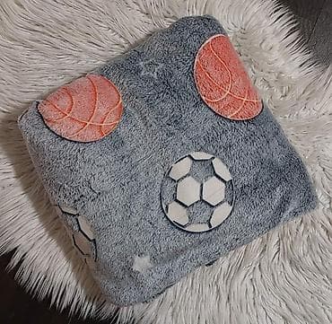 ureznice i nareznice set: 🦄Dečije svetleće ćebe🦄 🦄Dimenzije-150*200 🦄Cena- 2000 din — 4