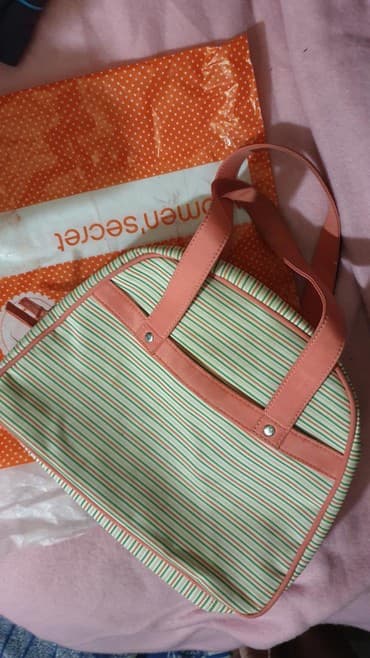 h m torbe: Shoulder bag — 1