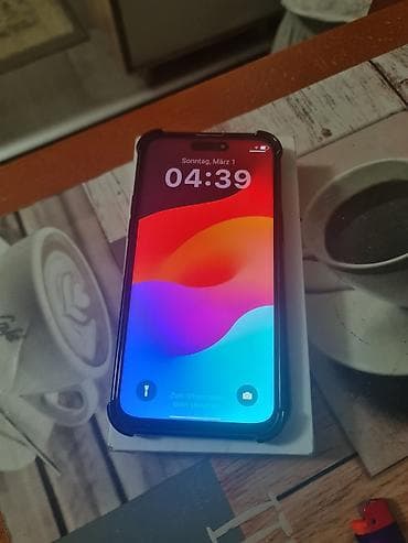 Dubai Replika. IPhone (serija Pro) – srebna/bela boja, ekran