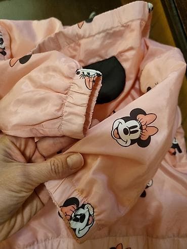 novogodisnji dzemperi h: Kao nova suskava jaknica,velicina 80cm.Kupljena u H&M-u — 4