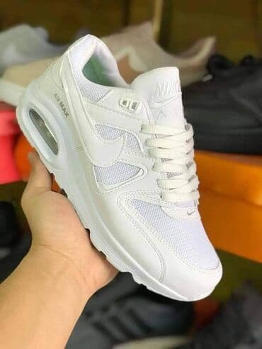 Patike, veličina - 42